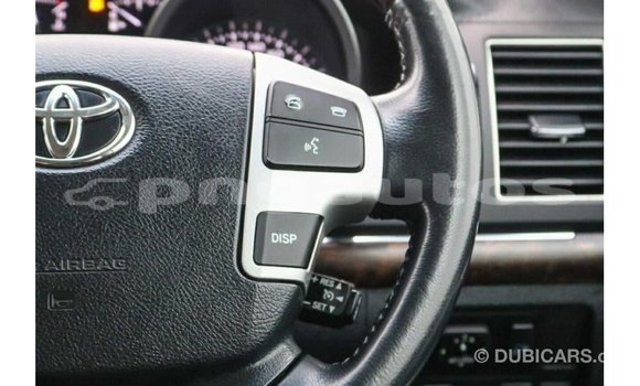 Buy Import Toyota Land Cruiser White Car in Import - Dubai in Enga Buy Import Toyota Land Cruiser White Car in Import - Dubai in Enga