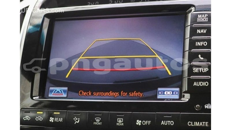 Big with watermark toyota land cruiser enga import dubai 5677