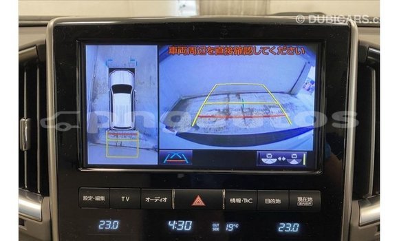 Buy Import Toyota Land Cruiser White Car in Import - Dubai in Enga Buy Import Toyota Land Cruiser White Car in Import - Dubai in Enga