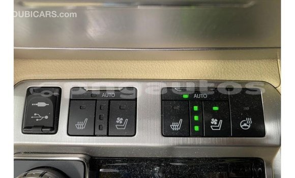 Buy Import Toyota Land Cruiser White Car in Import - Dubai in Enga Buy Import Toyota Land Cruiser White Car in Import - Dubai in Enga