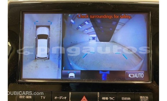 Buy Import Toyota Land Cruiser White Car in Import - Dubai in Enga Buy Import Toyota Land Cruiser White Car in Import - Dubai in Enga