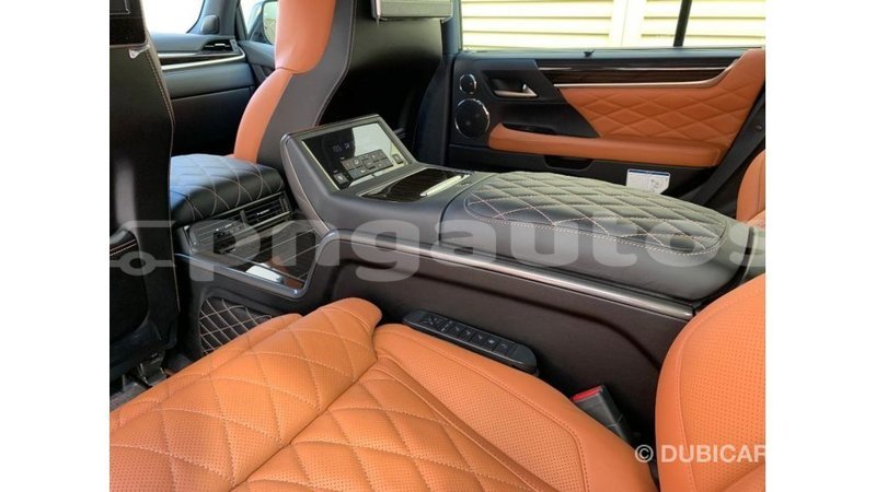 Big with watermark lexus lx enga import dubai 5690