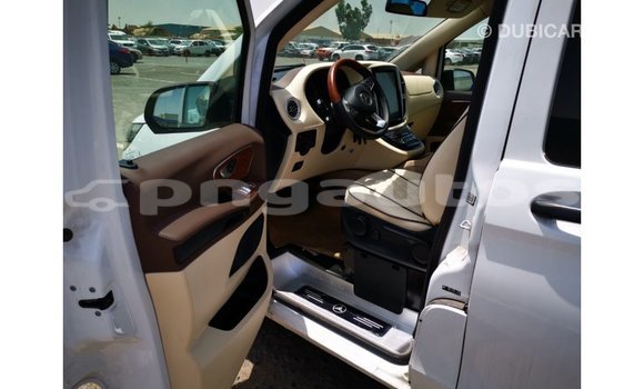 Buy Import Mercedes-Benz Vito White Car in Import - Dubai in Enga Buy Import Mercedes-Benz Vito White Car in Import - Dubai in Enga
