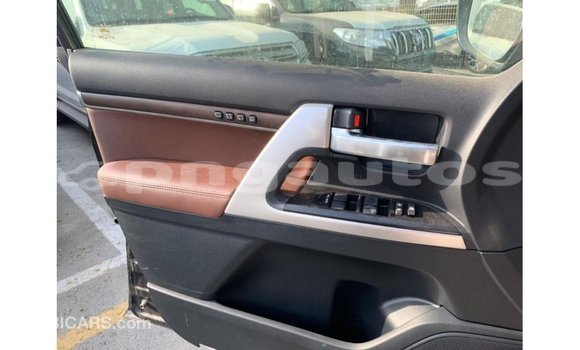 Buy Import Toyota Land Cruiser Black Car in Import - Dubai in Enga Buy Import Toyota Land Cruiser Black Car in Import - Dubai in Enga