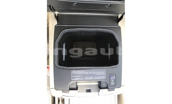 Buy Import Toyota Land Cruiser Blue Car in Import - Dubai in Enga Buy Import Toyota Land Cruiser Blue Car in Import - Dubai in Enga