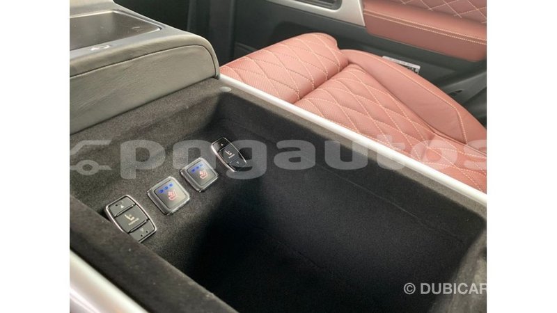 Big with watermark toyota land cruiser enga import dubai 5711