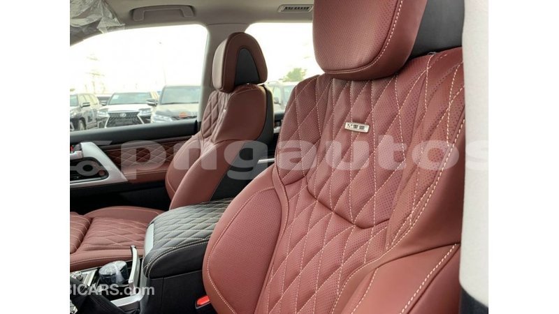 Big with watermark toyota land cruiser enga import dubai 5711