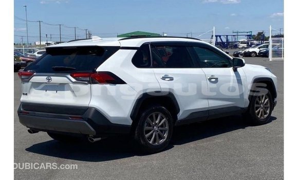 Buy Import Toyota 4Runner White Car in Import - Dubai in Enga Buy Import Toyota 4Runner White Car in Import - Dubai in Enga