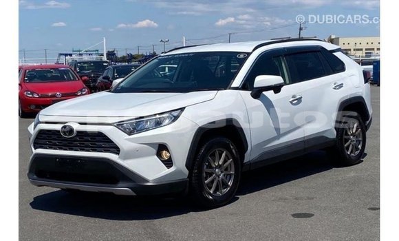 Buy Import Toyota 4Runner White Car in Import - Dubai in Enga Buy Import Toyota 4Runner White Car in Import - Dubai in Enga
