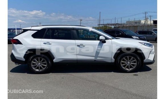 Buy Import Toyota 4Runner White Car in Import - Dubai in Enga Buy Import Toyota 4Runner White Car in Import - Dubai in Enga