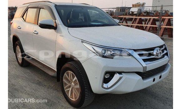 Buy Import Toyota Fortuner White Car in Import - Dubai in Enga Buy Import Toyota Fortuner White Car in Import - Dubai in Enga