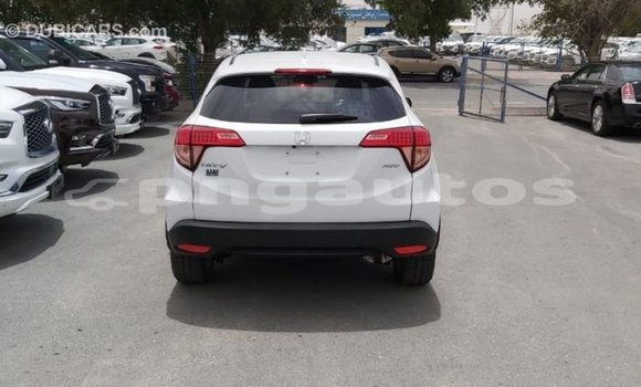 Buy Import Honda HRV White Car in Import - Dubai in Enga Buy Import Honda HRV White Car in Import - Dubai in Enga