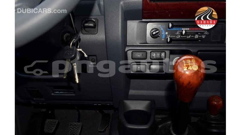 Big with watermark toyota land cruiser enga import dubai 5728