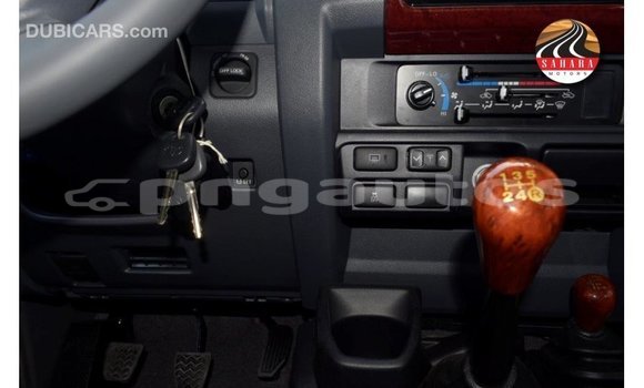 Buy Import Toyota Land Cruiser Red Car in Import - Dubai in Enga Buy Import Toyota Land Cruiser Red Car in Import - Dubai in Enga