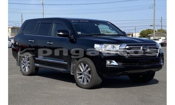 Buy Import Toyota Land Cruiser Black Car in Import - Dubai in Enga Buy Import Toyota Land Cruiser Black Car in Import - Dubai in Enga