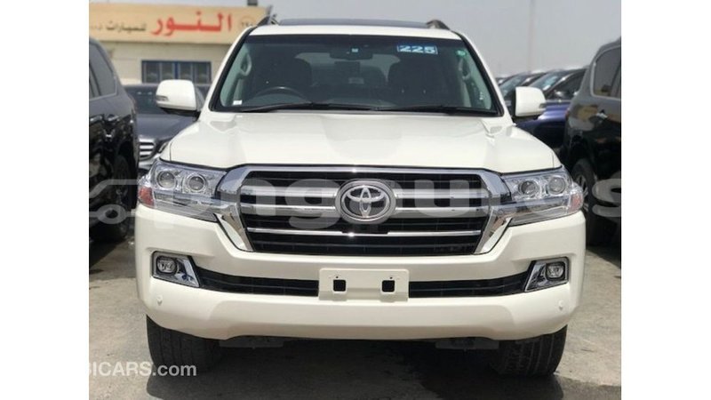 Big with watermark toyota land cruiser enga import dubai 5733