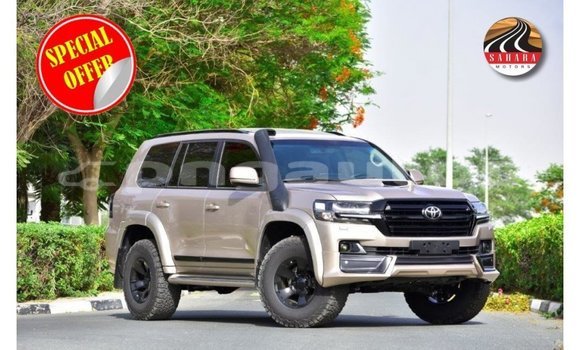 Buy Import Toyota Land Cruiser Other Car in Import - Dubai in Enga Buy Import Toyota Land Cruiser Other Car in Import - Dubai in Enga