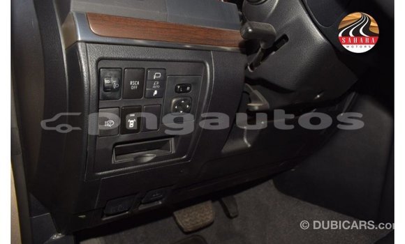 Buy Import Toyota Land Cruiser Other Car in Import - Dubai in Enga Buy Import Toyota Land Cruiser Other Car in Import - Dubai in Enga