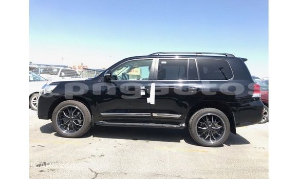 Buy Import Toyota Land Cruiser Black Car in Import - Dubai in Enga Buy Import Toyota Land Cruiser Black Car in Import - Dubai in Enga