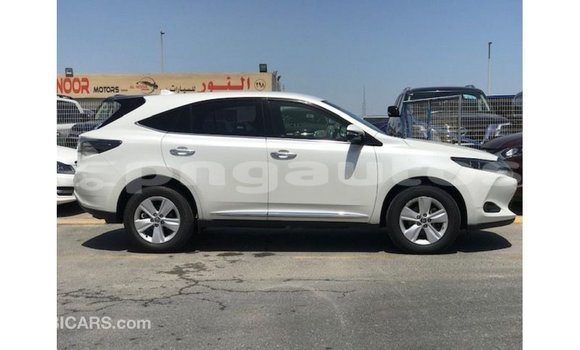 Buy Import Toyota Harrier White Car in Import - Dubai in Enga Buy Import Toyota Harrier White Car in Import - Dubai in Enga