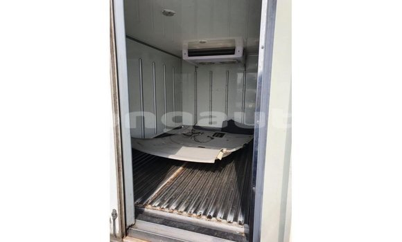 Buy Import Kia Carens White Car in Import - Dubai in Enga Buy Import Kia Carens White Car in Import - Dubai in Enga