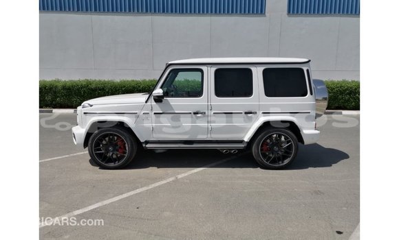 Buy Import Mercedes-Benz 190 White Car in Import - Dubai in Enga Buy Import Mercedes-Benz 190 White Car in Import - Dubai in Enga