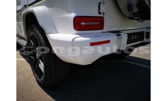 Buy Import Mercedes-Benz 190 White Car in Import - Dubai in Enga Buy Import Mercedes-Benz 190 White Car in Import - Dubai in Enga