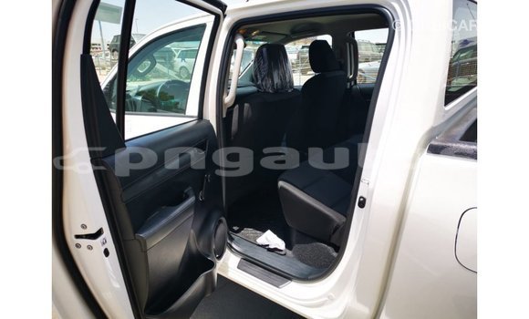 Buy Import Toyota Hilux White Car in Import - Dubai in Enga Buy Import Toyota Hilux White Car in Import - Dubai in Enga