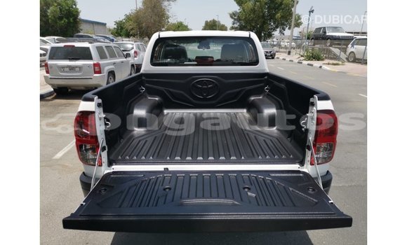 Buy Import Toyota Hilux White Car in Import - Dubai in Enga Buy Import Toyota Hilux White Car in Import - Dubai in Enga