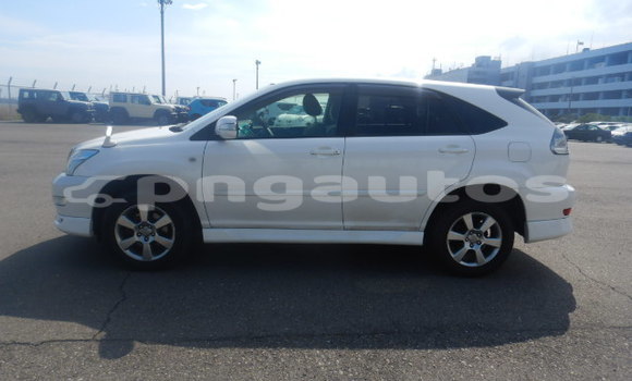 Buy Used Toyota Harrier White Car in Port Moresby in National Capital District Buy Used Toyota Harrier White Car in Port Moresby in National Capital District