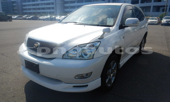 Buy Used Toyota Harrier White Car in Port Moresby in National Capital District Buy Used Toyota Harrier White Car in Port Moresby in National Capital District