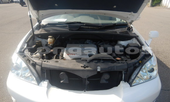 Buy Used Toyota Harrier White Car in Port Moresby in National Capital District Buy Used Toyota Harrier White Car in Port Moresby in National Capital District