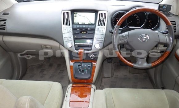 Buy Used Toyota Harrier Silver Car in Port Moresby in National Capital District Buy Used Toyota Harrier Silver Car in Port Moresby in National Capital District