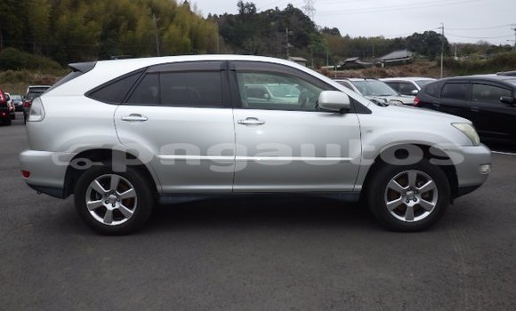Buy Used Toyota Harrier Silver Car in Port Moresby in National Capital District Buy Used Toyota Harrier Silver Car in Port Moresby in National Capital District