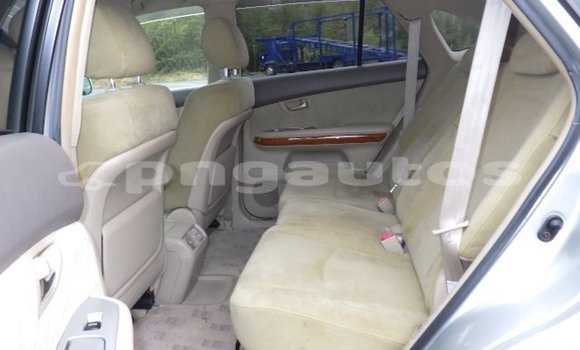 Buy Used Toyota Harrier Silver Car in Port Moresby in National Capital District Buy Used Toyota Harrier Silver Car in Port Moresby in National Capital District
