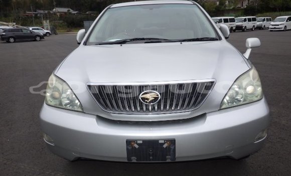 Buy Used Toyota Harrier Silver Car in Port Moresby in National Capital District Buy Used Toyota Harrier Silver Car in Port Moresby in National Capital District