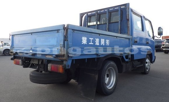Buy Used Toyota Dyna Blue Truck in Port Moresby in National Capital District Buy Used Toyota Dyna Blue Truck in Port Moresby in National Capital District
