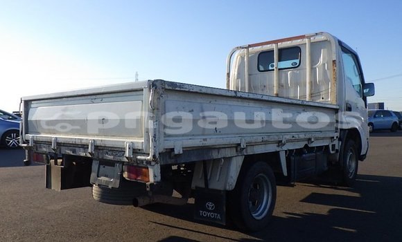 Buy Used Toyota LITEACE White Truck in Port Moresby in National Capital District Buy Used Toyota LITEACE White Truck in Port Moresby in National Capital District