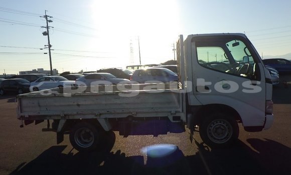 Buy Used Toyota LITEACE White Truck in Port Moresby in National Capital District Buy Used Toyota LITEACE White Truck in Port Moresby in National Capital District