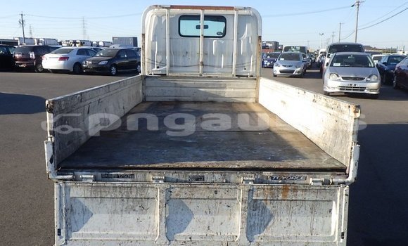 Buy Used Toyota LITEACE White Truck in Port Moresby in National Capital District Buy Used Toyota LITEACE White Truck in Port Moresby in National Capital District