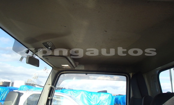 Buy Used Nissan UD White Truck in Port Moresby in National Capital District Buy Used Nissan UD White Truck in Port Moresby in National Capital District