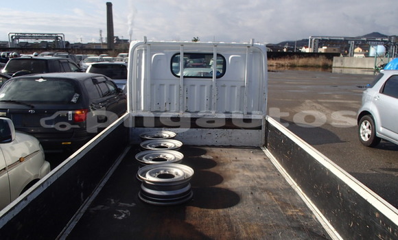 Buy Used Nissan UD White Truck in Port Moresby in National Capital District Buy Used Nissan UD White Truck in Port Moresby in National Capital District