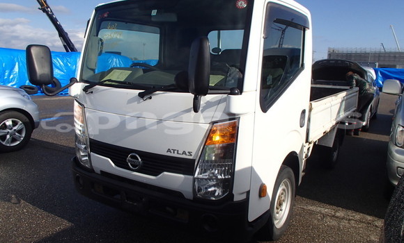 Buy Used Nissan UD White Truck in Port Moresby in National Capital District Buy Used Nissan UD White Truck in Port Moresby in National Capital District