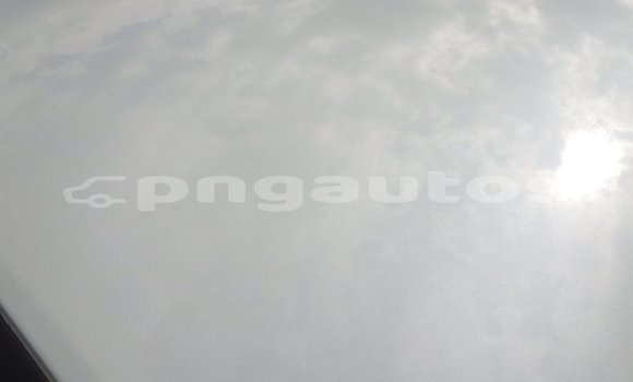 Buy Used Toyota Land Cruiser Prado White Car in Port Moresby in National Capital District Buy Used Toyota Land Cruiser Prado White Car in Port Moresby in National Capital District