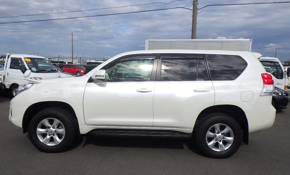 Buy Used Toyota Land Cruiser Prado White Car in Port Moresby in National Capital District Buy Used Toyota Land Cruiser Prado White Car in Port Moresby in National Capital District