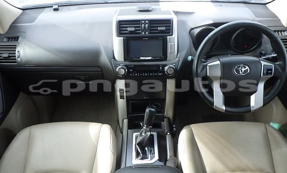 Buy Used Toyota Land Cruiser Prado White Car in Port Moresby in National Capital District Buy Used Toyota Land Cruiser Prado White Car in Port Moresby in National Capital District