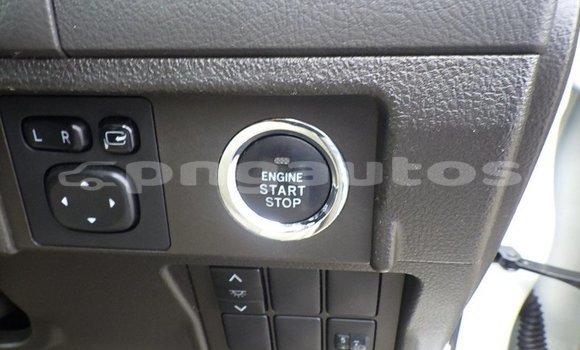 Buy Used Toyota Land Cruiser Prado White Car in Port Moresby in National Capital District Buy Used Toyota Land Cruiser Prado White Car in Port Moresby in National Capital District