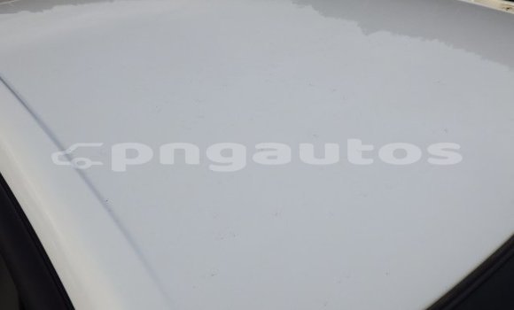 Buy Used Subaru Legacy White Car in Port Moresby in National Capital District Buy Used Subaru Legacy White Car in Port Moresby in National Capital District