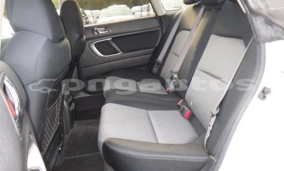 Buy Used Subaru Legacy White Car in Port Moresby in National Capital District Buy Used Subaru Legacy White Car in Port Moresby in National Capital District