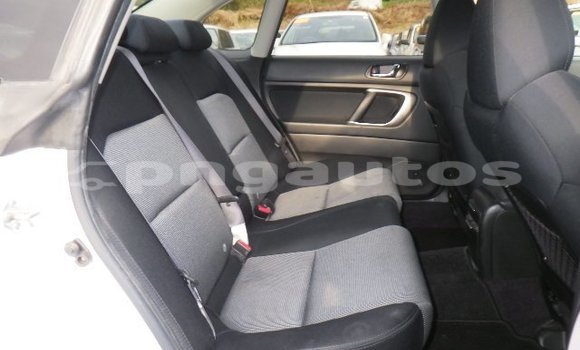 Buy Used Subaru Legacy White Car in Port Moresby in National Capital District Buy Used Subaru Legacy White Car in Port Moresby in National Capital District